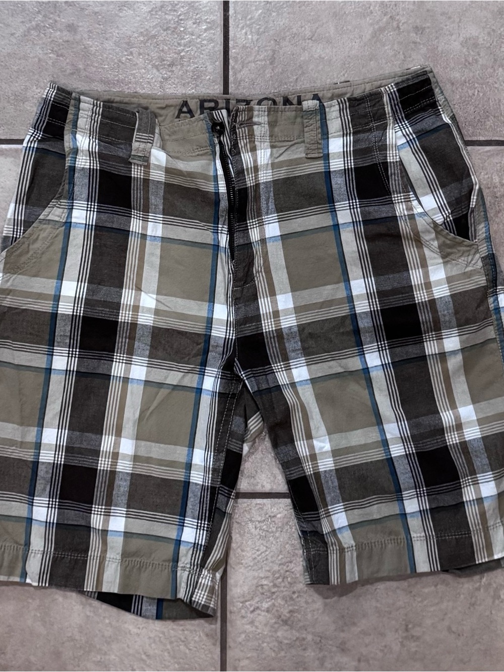 Arizona Jean Company Olive, Black & Blue Plaid Flat-Front Shorts